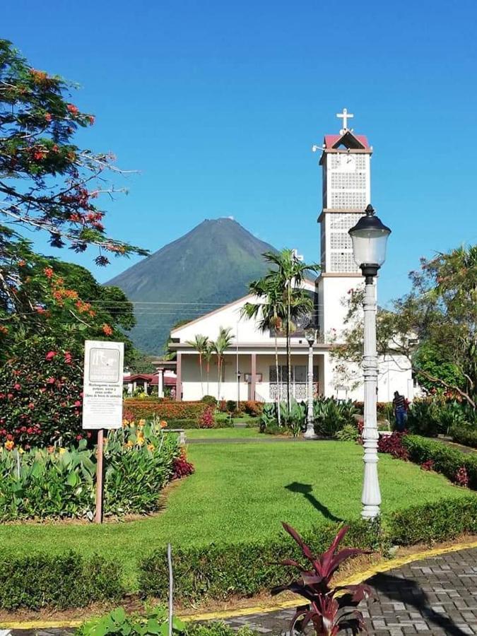 Sleeping Mountain Arenal Hotel La Fortuna Exterior photo